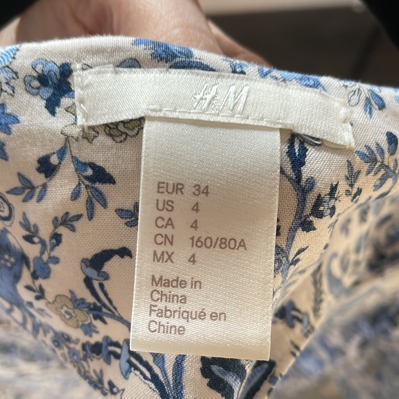 H&M dress - Picture 3 of 3